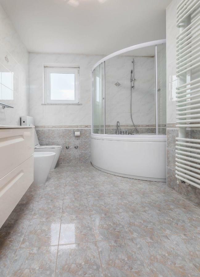 Apartment Villa Nera Pula Eksteriør billede