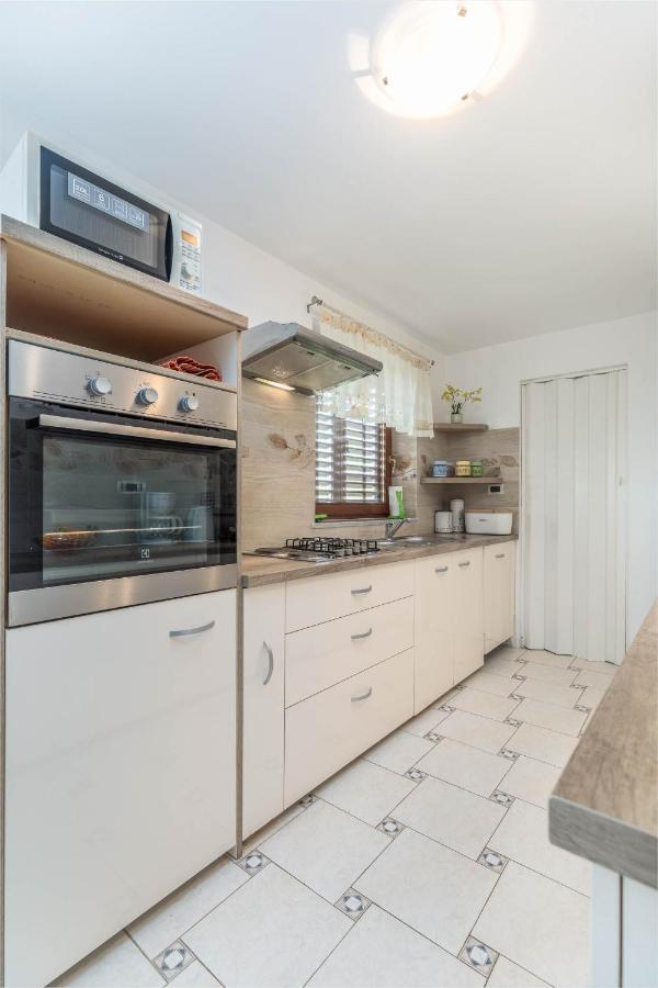 Apartment Villa Nera Pula Eksteriør billede