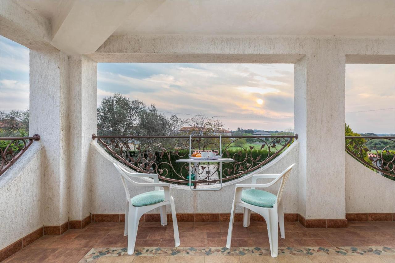 Apartment Villa Nera Pula Eksteriør billede